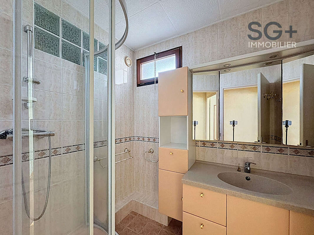 Appartement à MARSEILLE-13E