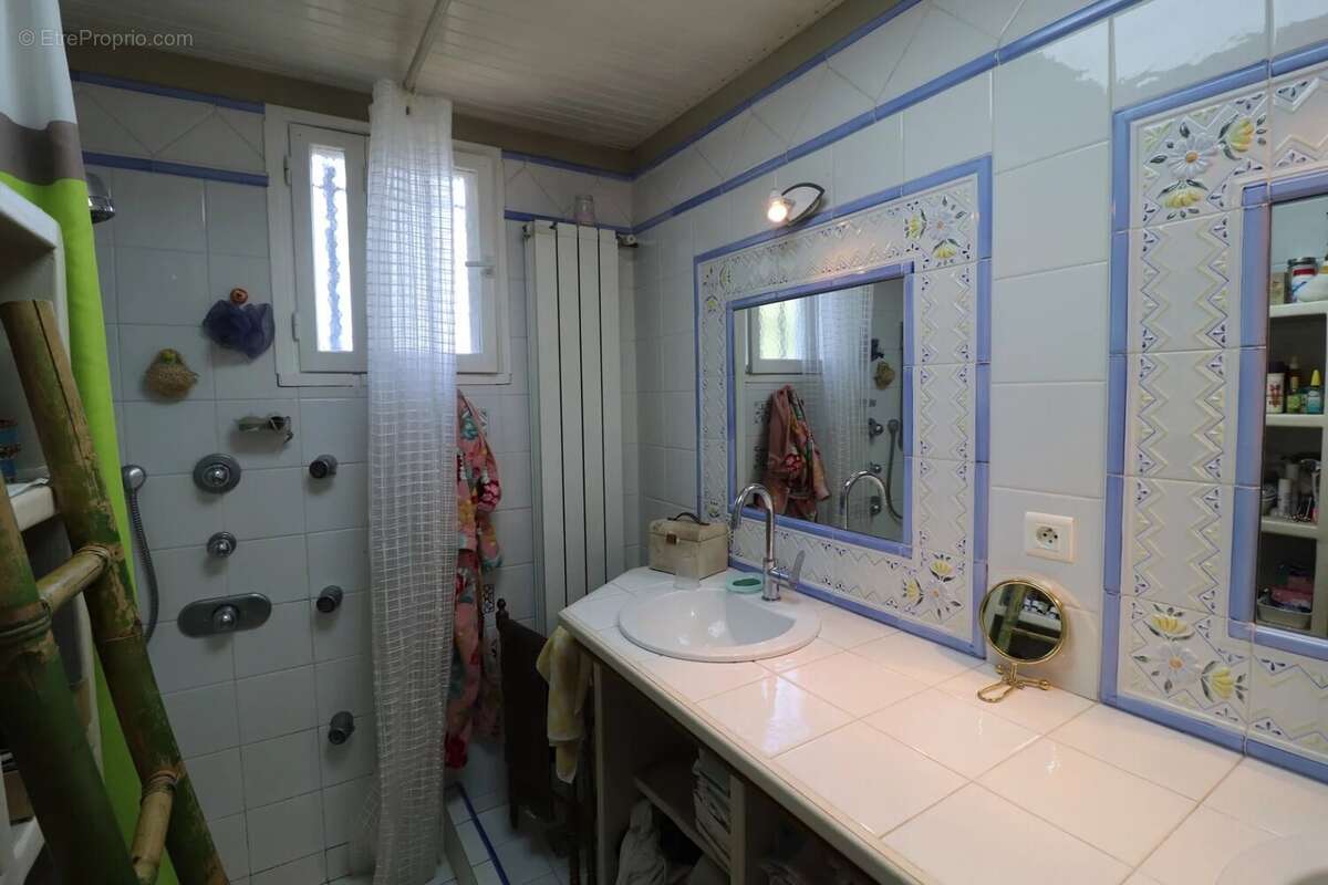 Maison à SAINT-PRIVAT-DES-VIEUX