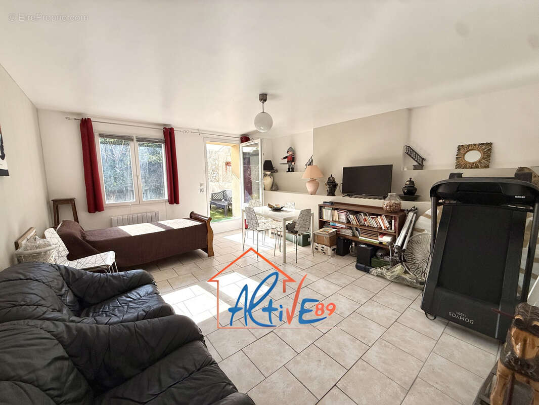 Maison divisée en deux logements   Idéal investissement ou projet familial à Valravillon - photo 6
