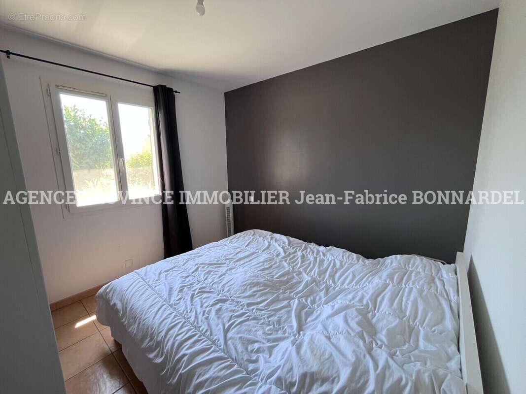 Maison 97 m² à Suze-La-Rousse  - photo 8