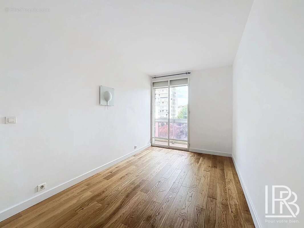 Appartement à MARSEILLE-7E