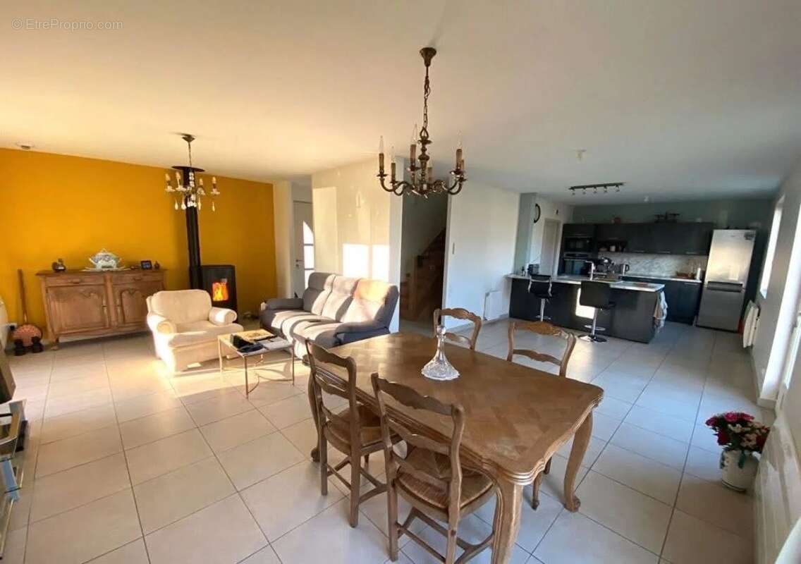 Maison à PACY-SUR-EURE