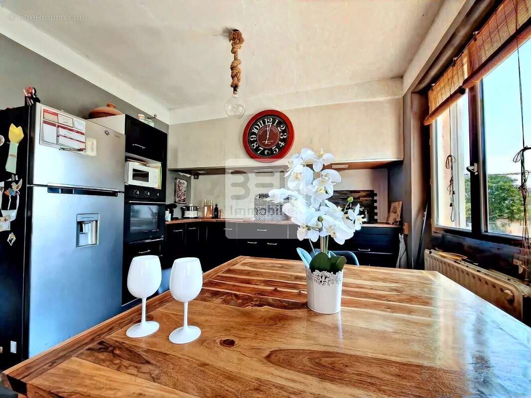 Maison à BAGNOLS-SUR-CEZE