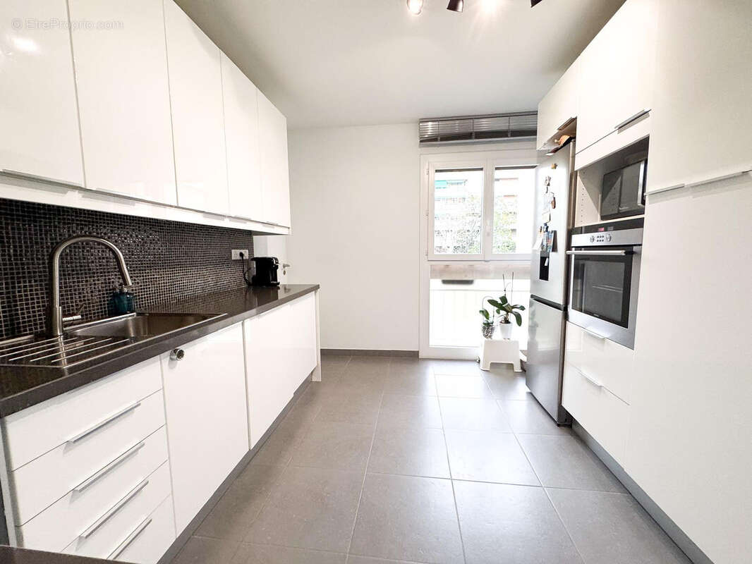 Appartement à MARSEILLE-9E
