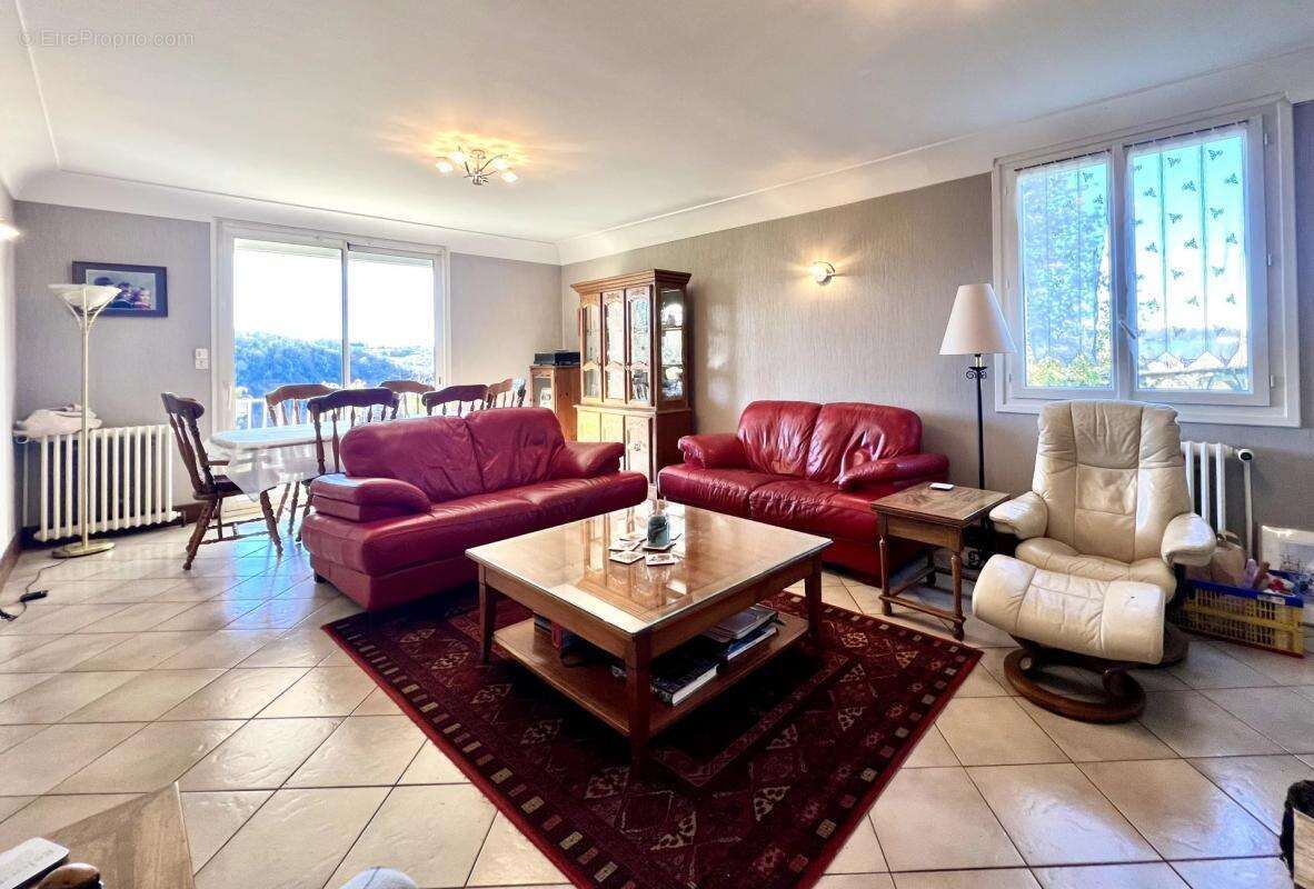 Maison à SAINT-MESMIN