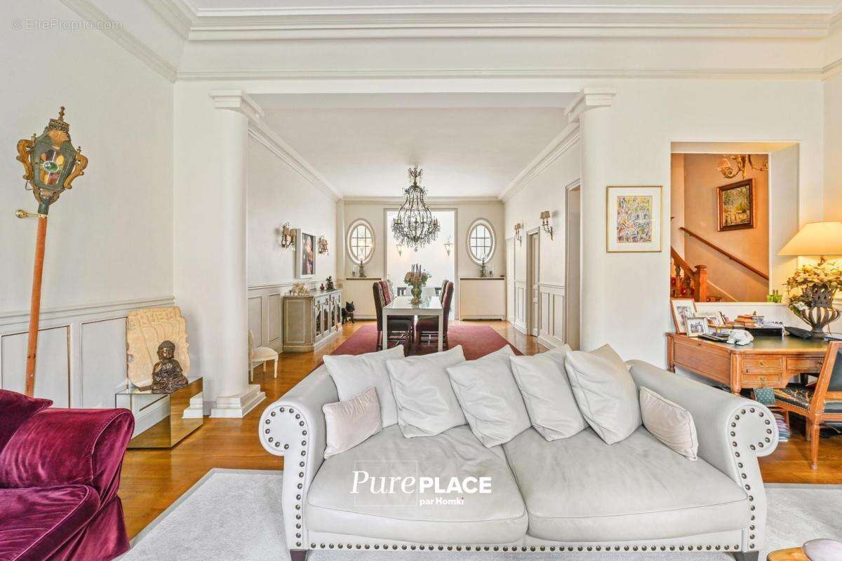 Maison à PARIS-17E