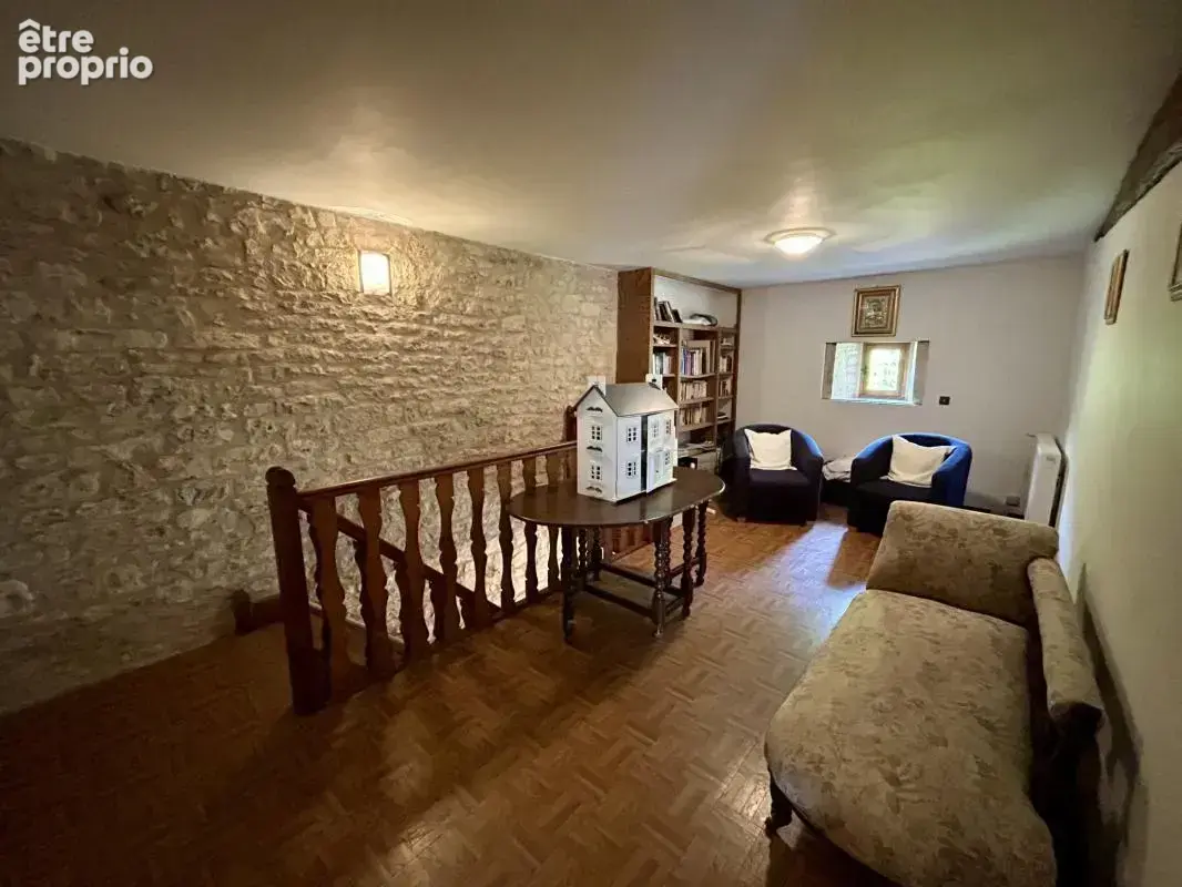 Superbe Longère en Pierre de 413 m2   6 Chambres - photo 10