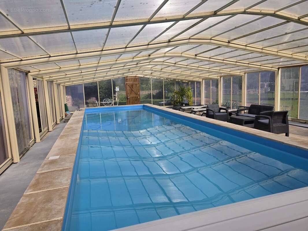 Maison à HENANBIHEN