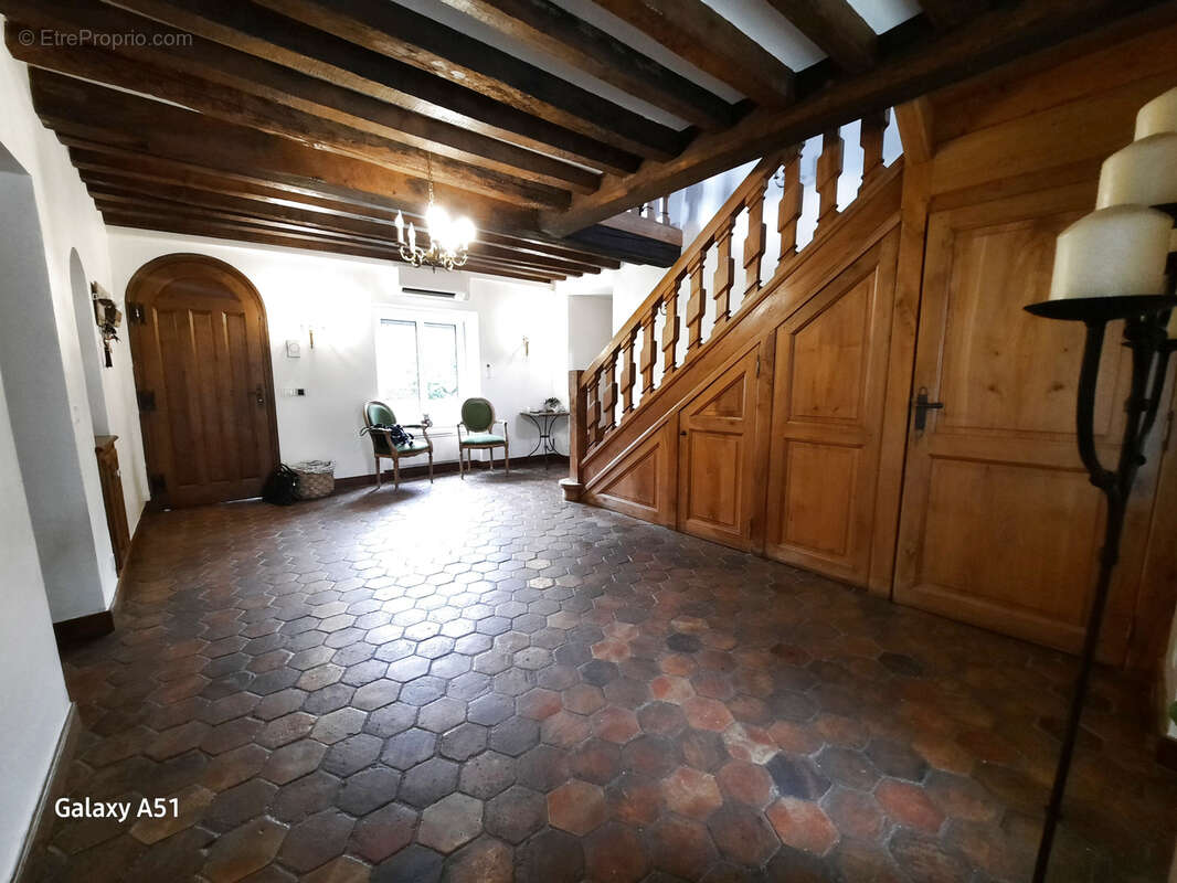 Maison à CRECY-LA-CHAPELLE