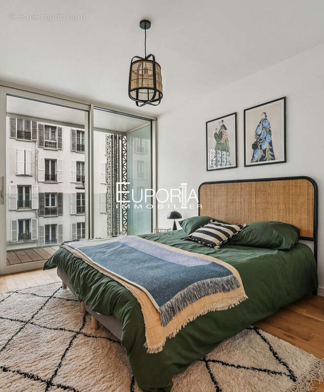 Appartement à PARIS-15E