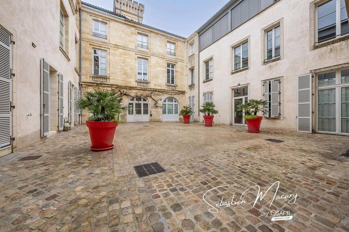 Photo 1 - Appartement à BORDEAUX