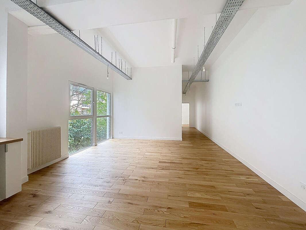 Appartement à SURESNES