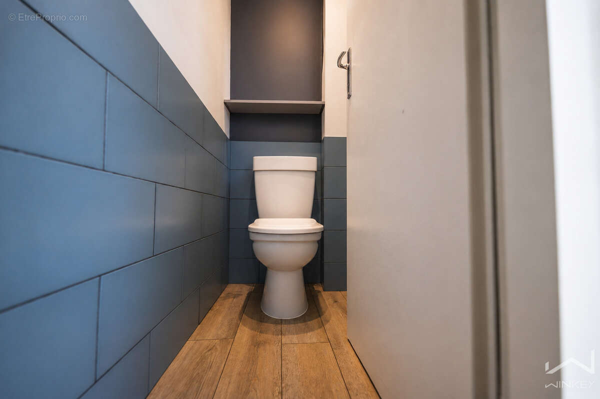 Maison accolée d'un seul côté avec beau terrain et vue sur le Golf - photo 9