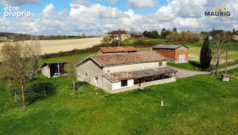 Maison en pierre de 260m2 et hangars sans voisin 47400 - photo 14