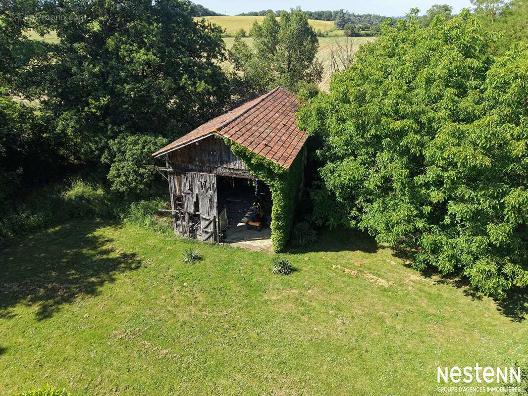 Maison à VIC-FEZENSAC