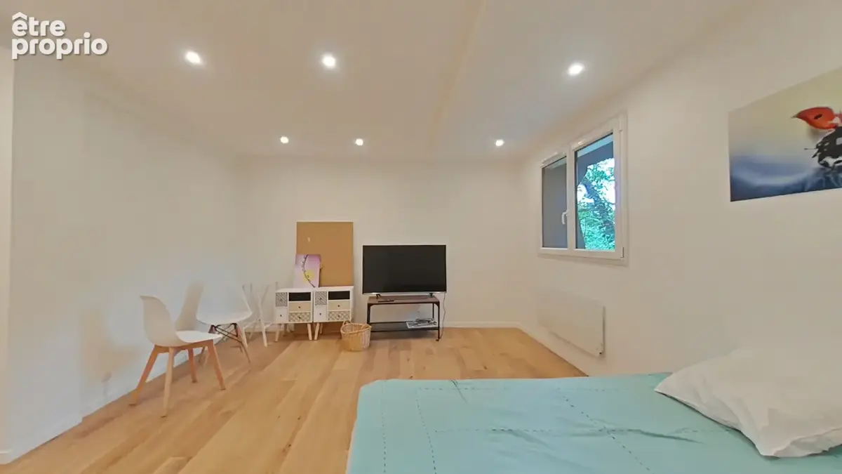 Appartement type T4, grand, rénové  et lumineux. - photo 9