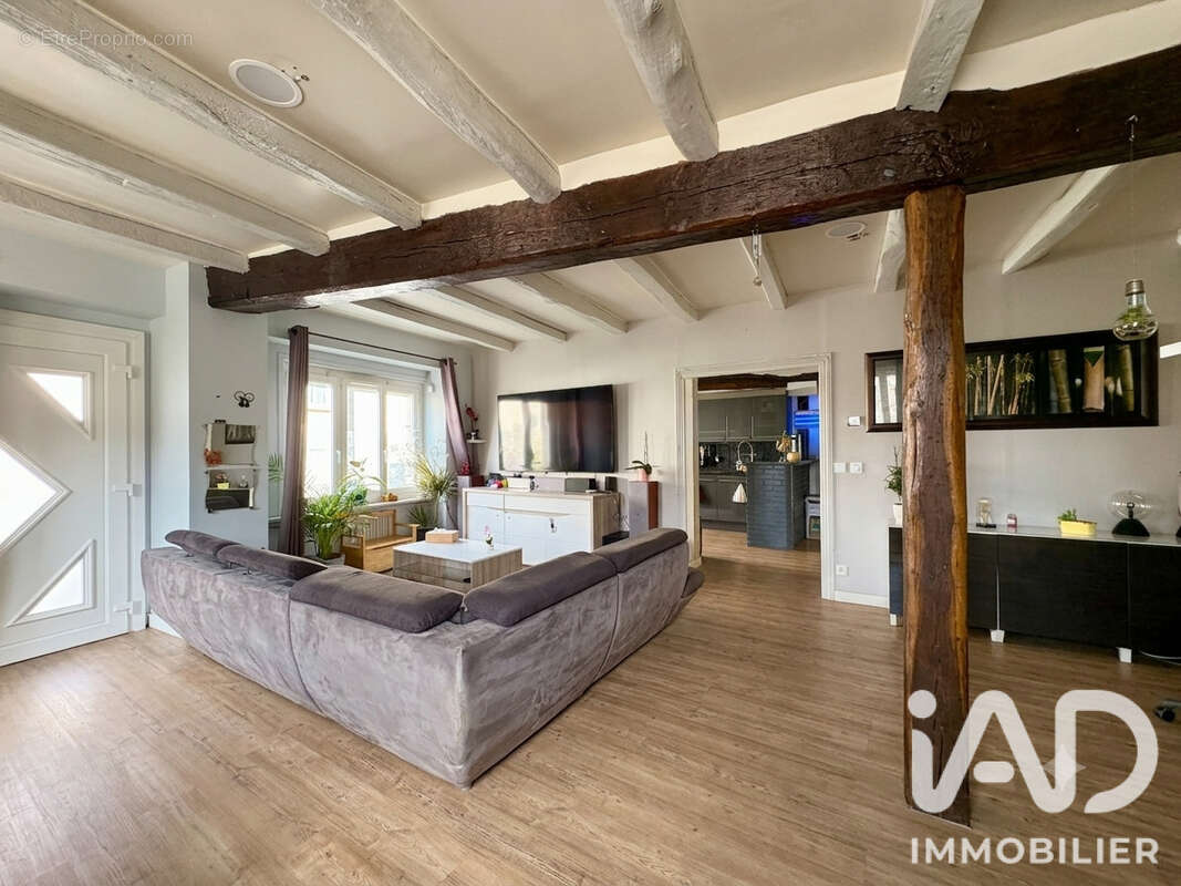 Maison 150 m² à Le Mesnil-Aubry  - photo 2