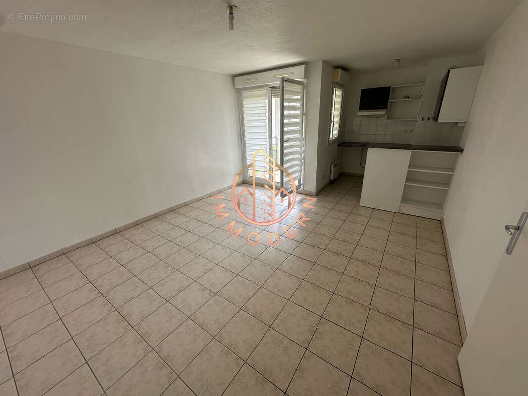 Appartement à AVION