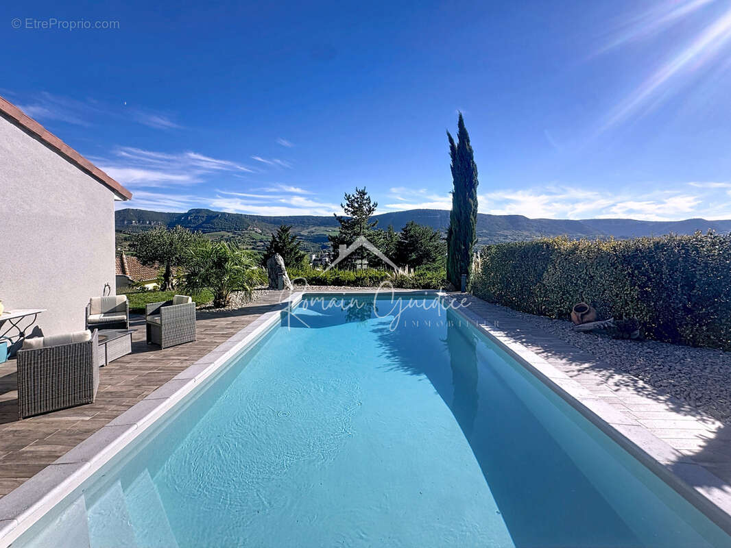 Villa de prestige type 5 de 140 m2 sur son terrain de 1200 m2 - photo 4