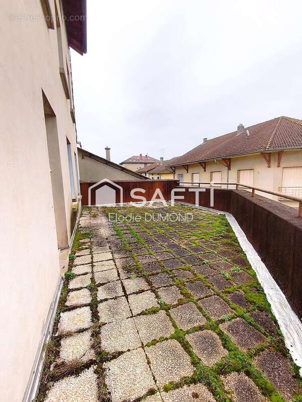 Photo 2 - Appartement à VILLEREVERSURE
