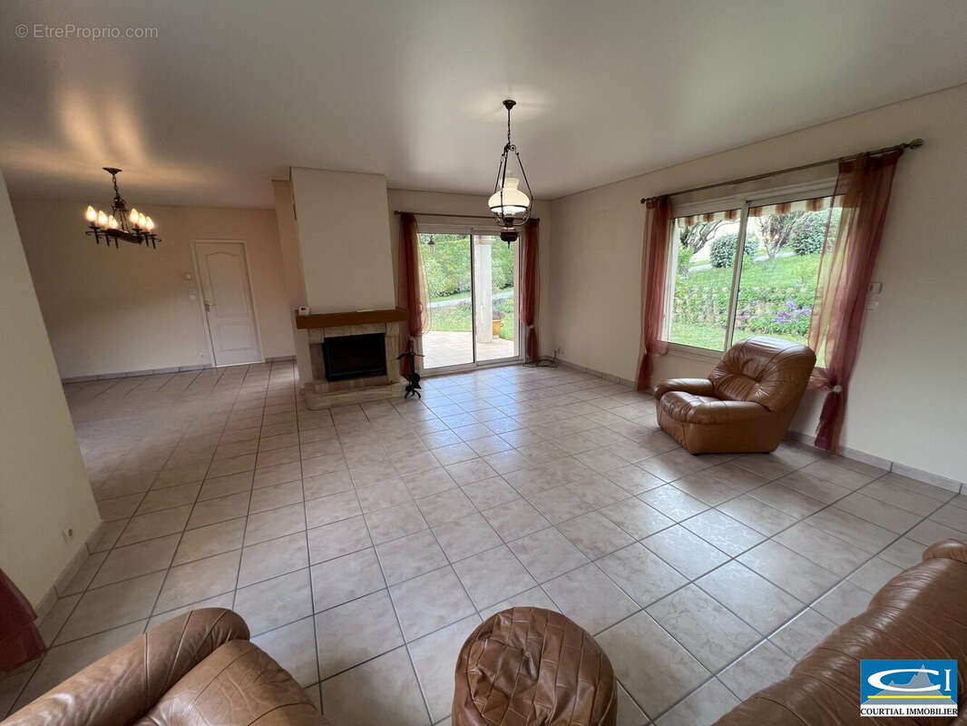 Maison à TOURNON-SUR-RHONE