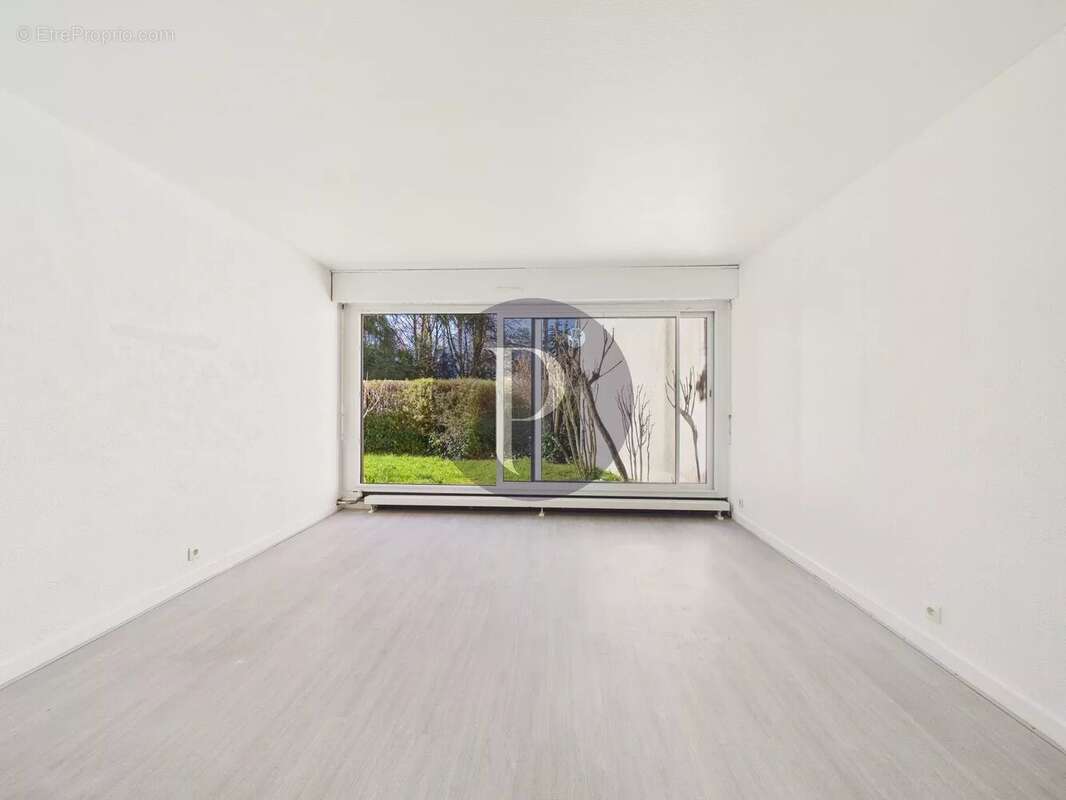 Appartement à VERRIERES-LE-BUISSON