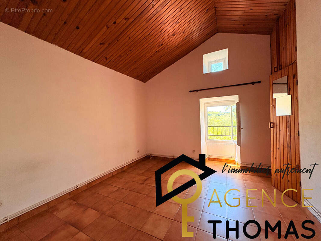 Maison en pierre 164m2 composée de deux logements Largentière - photo 12