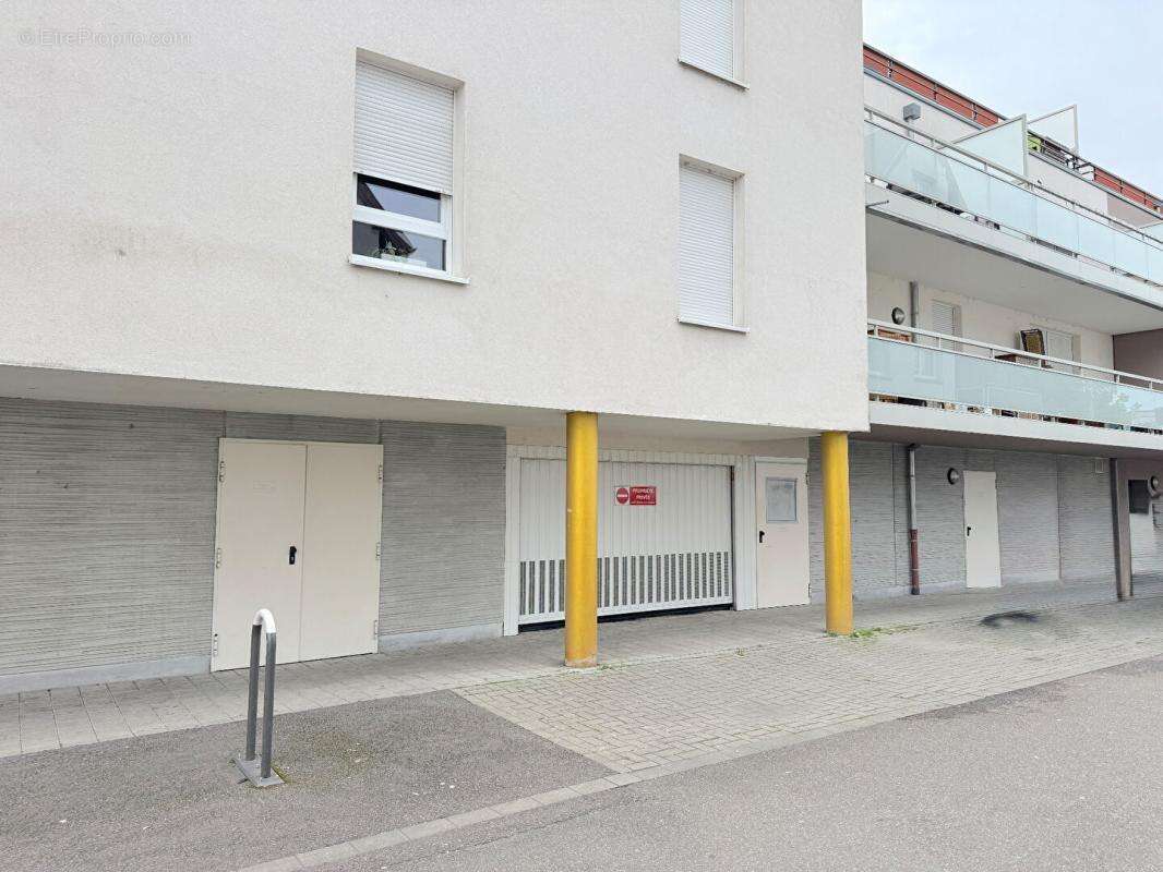 Parking à BISCHHEIM