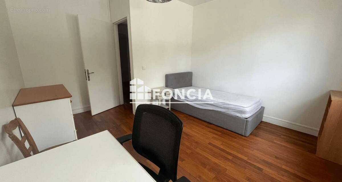 Appartement à BOURG-LA-REINE