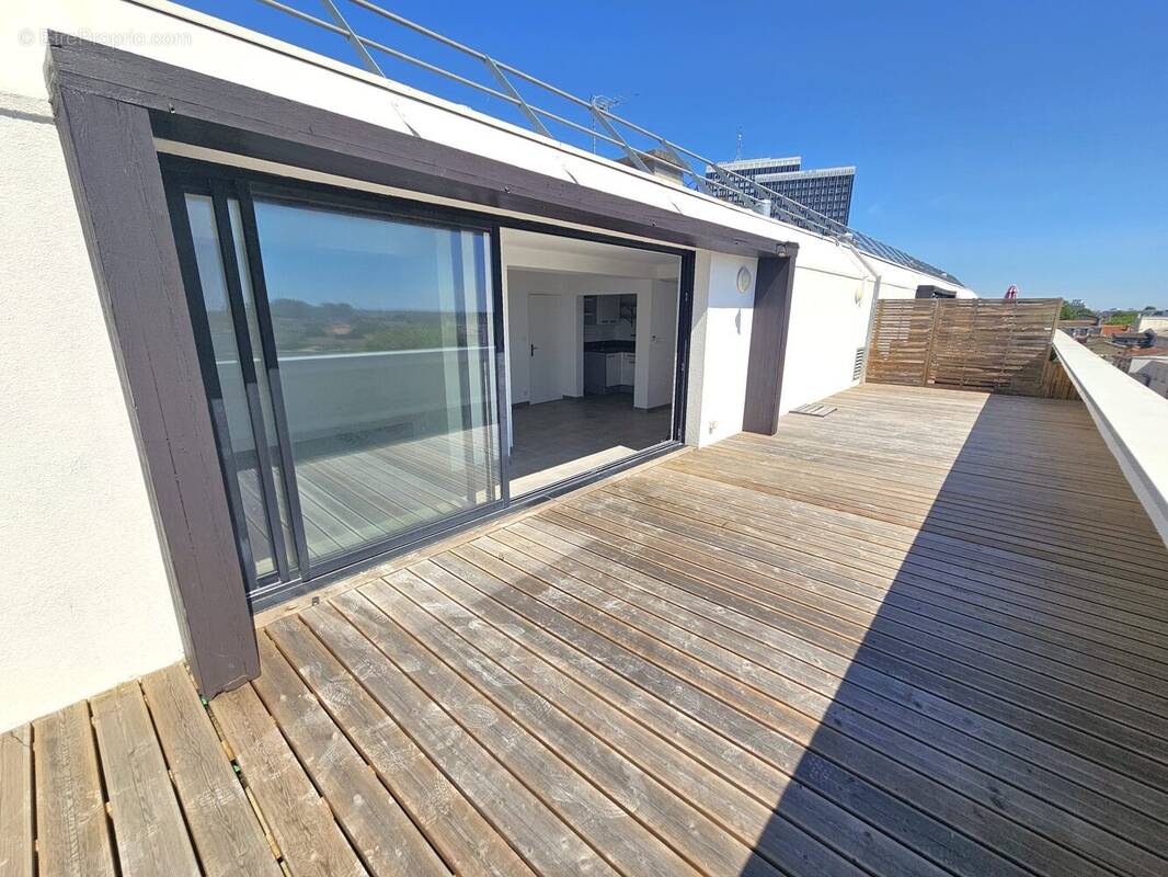 Appartement à BORDEAUX