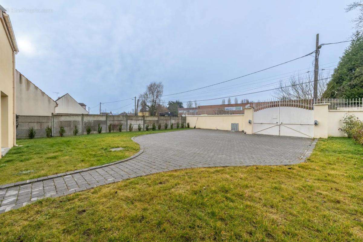 Maison à CAUVIGNY
