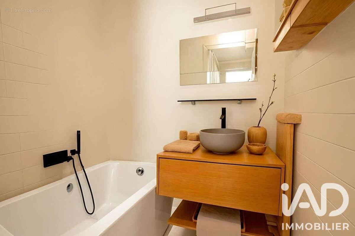 Photo 8 - Appartement à ASNIERES-SUR-SEINE