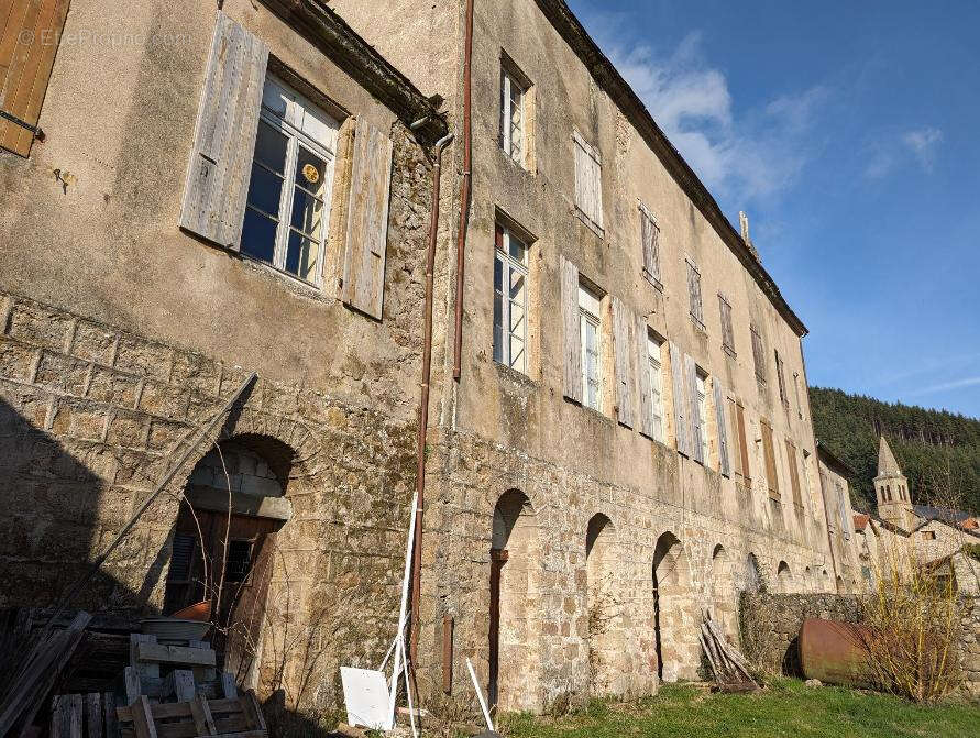 Maison à SAINT-MARTIAL