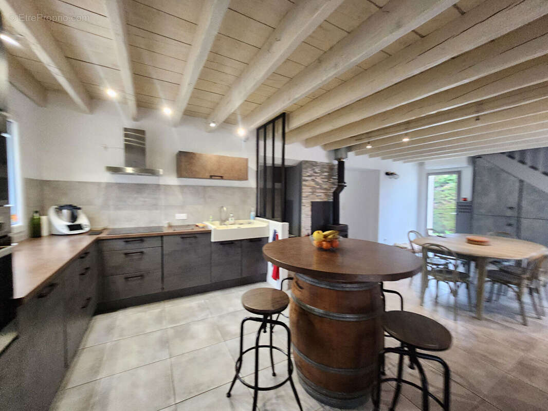 Autre à CHATEAUNEUF-DE-GADAGNE