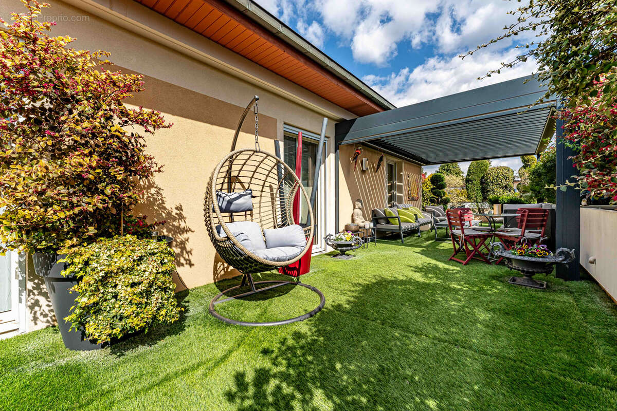 Appartement à TASSIN-LA-DEMI-LUNE