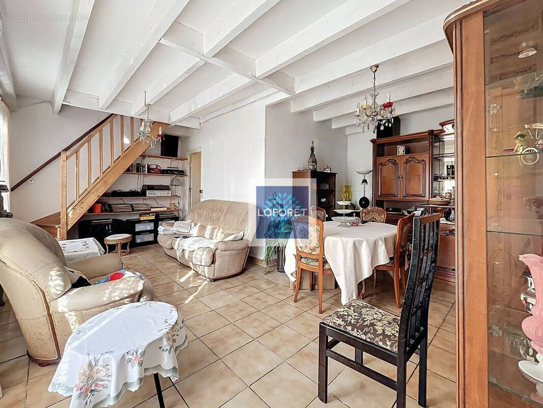 Maison à SAINT-AUBIN-DE-BLAYE