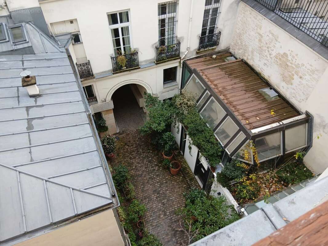 Appartement à PARIS-3E