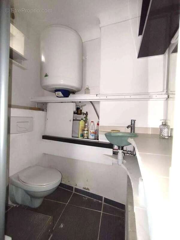 Commerce à PUGET-THENIERS