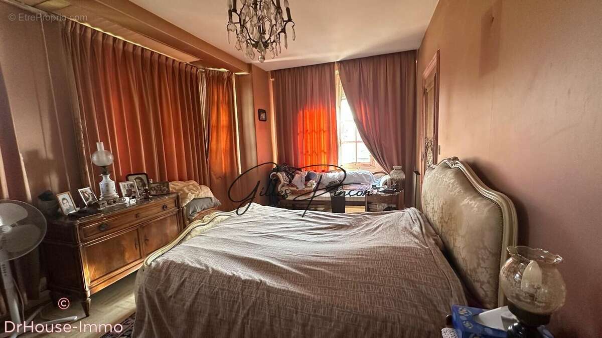 Maison à FOLLAINVILLE-DENNEMONT