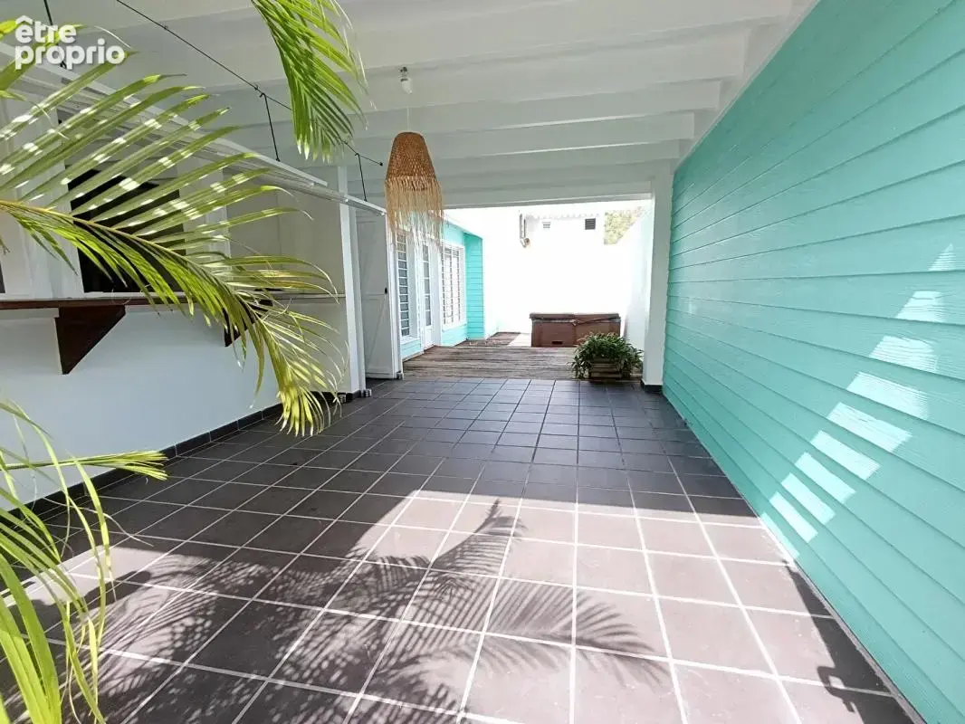 Duplex F4  160 m2 -Jardin piscinable - Résidence sécurisée - 800m plage Trois ilets - photo 5