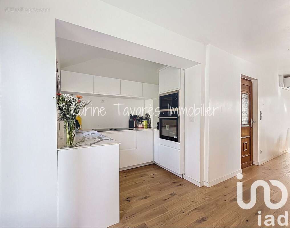 Photo 5 - Maison à BURES-SUR-YVETTE