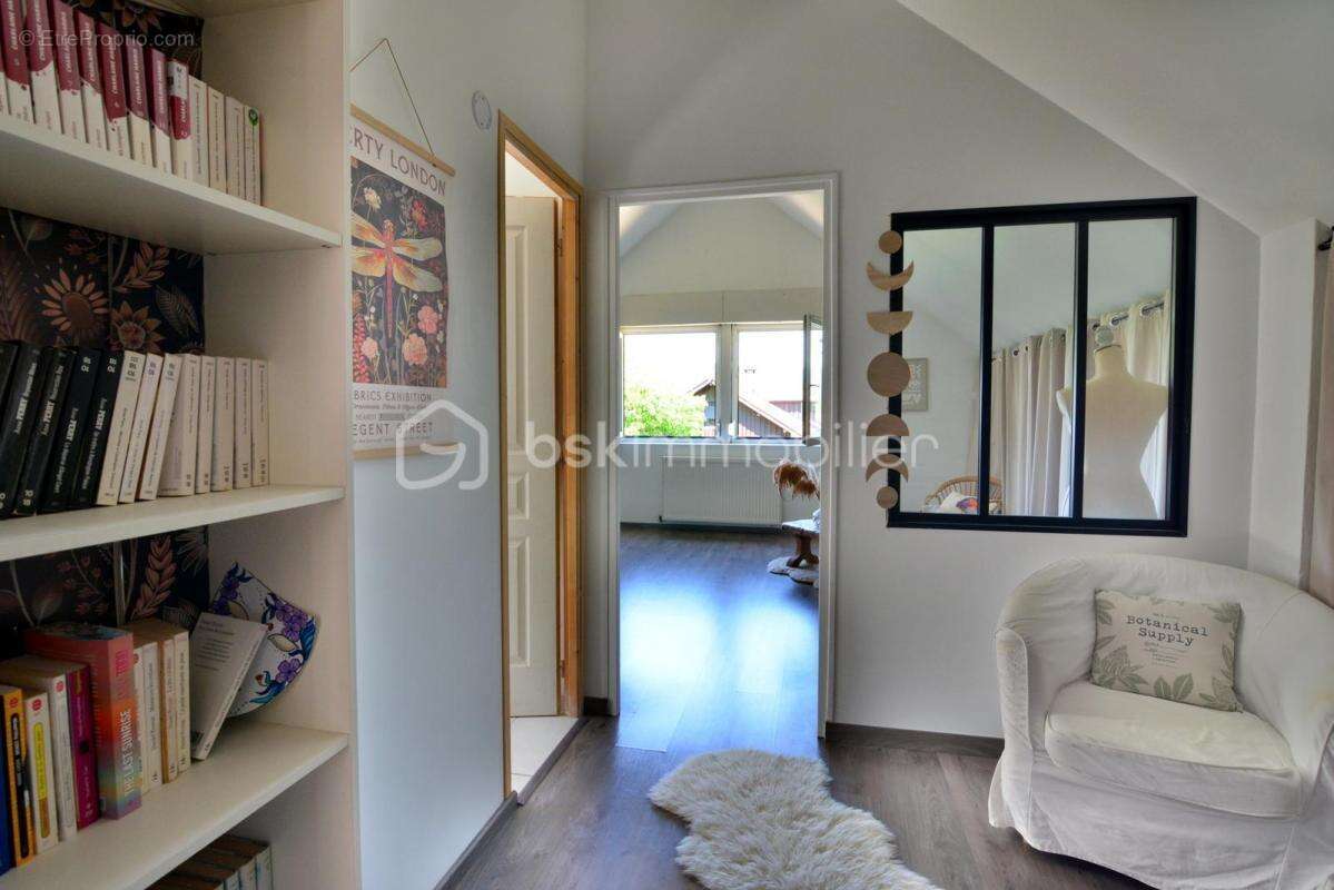 Maison bardage bois 180 m² – Vue Montagne – Saint-Pierre-de-Mésage - photo 10