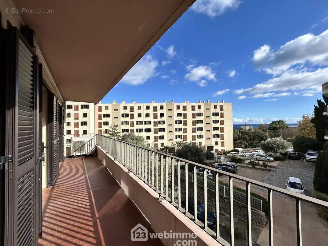 11 m2 de terrasse couverte - Appartement à SAN-MARTINO-DI-LOTA