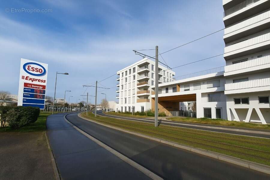 Commerce à CENON