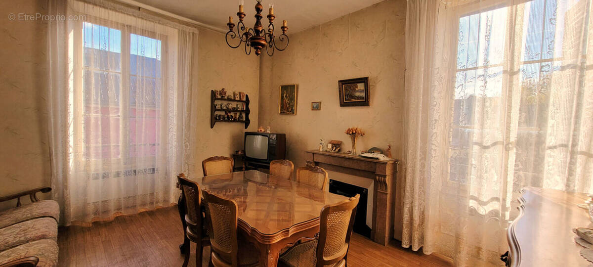 Appartement à BELLEGARDE-SUR-VALSERINE