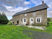 Maison à SAINT-GEORGES-MONTCOCQ