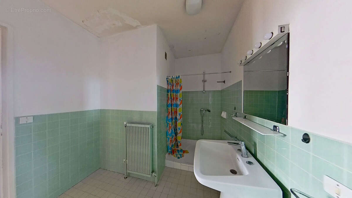 Appartement à LYON-8E