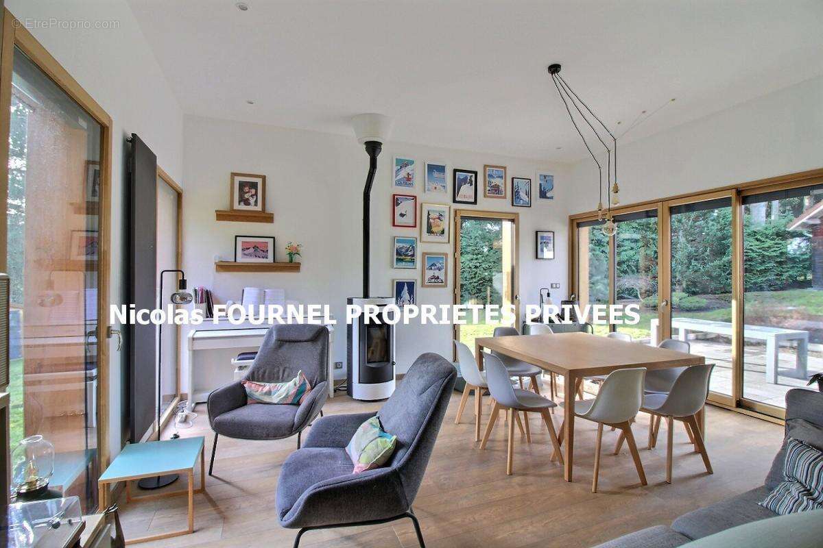 Maison à SAINT-GENEST-MALIFAUX