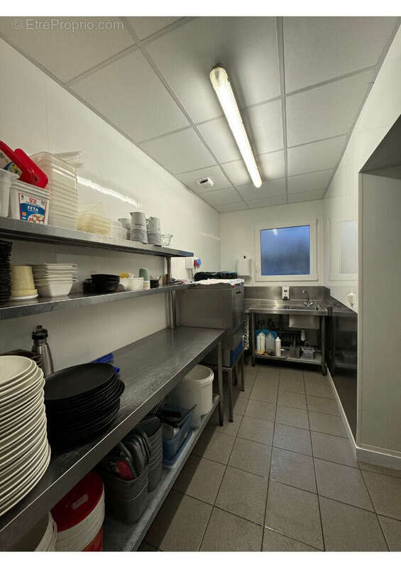 Commerce à LA POMMERAYE