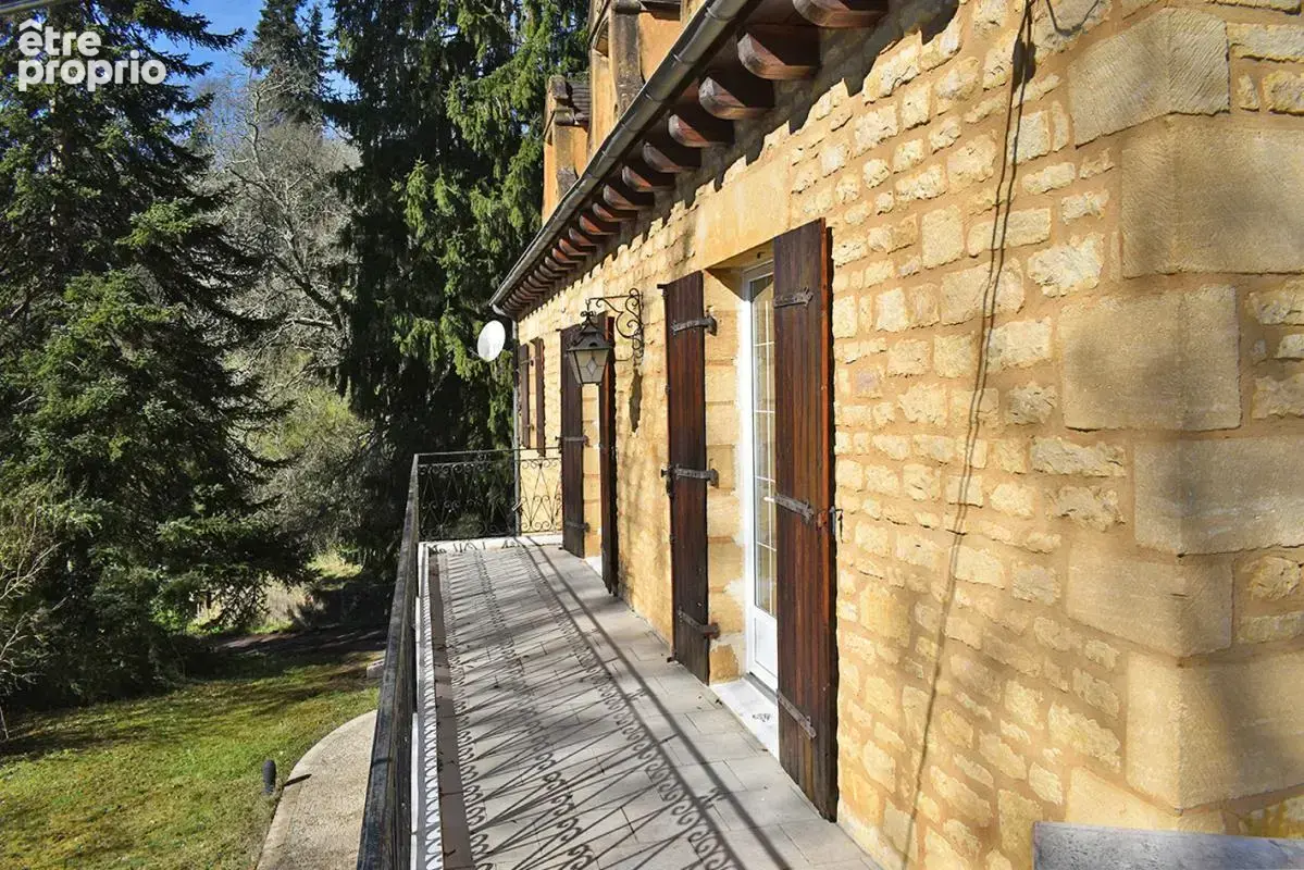 Maison de caractère à Sarlat avec appartement de 200 m2 - photo 14